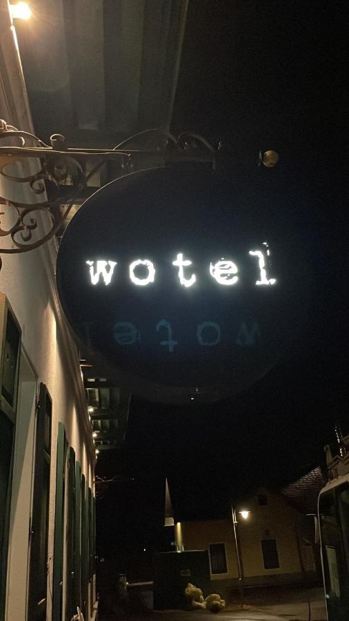 Wotel Soechau Exterior photo
