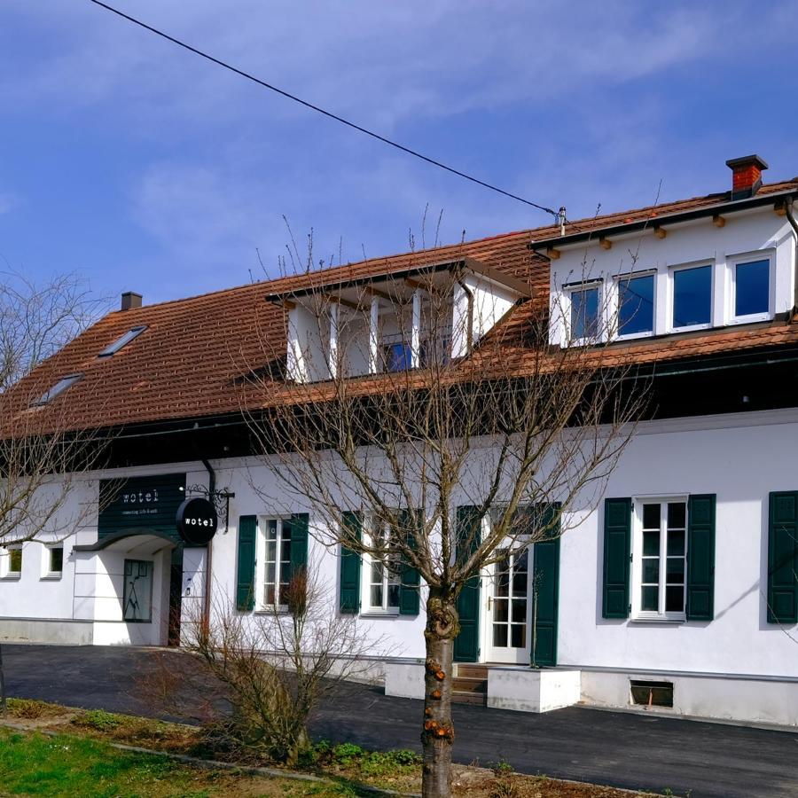Wotel Soechau Exterior photo